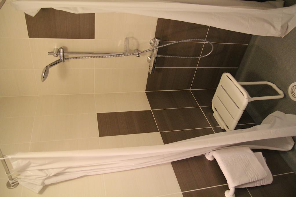 La Madeleine Hotel Saint-Benoit-sur-Loire Bilik gambar